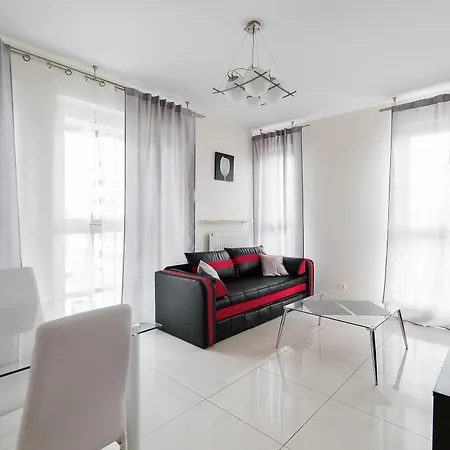 Senator Apartment *