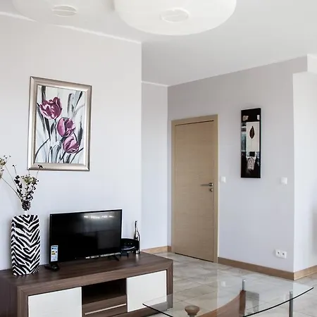 Senator Apartment *